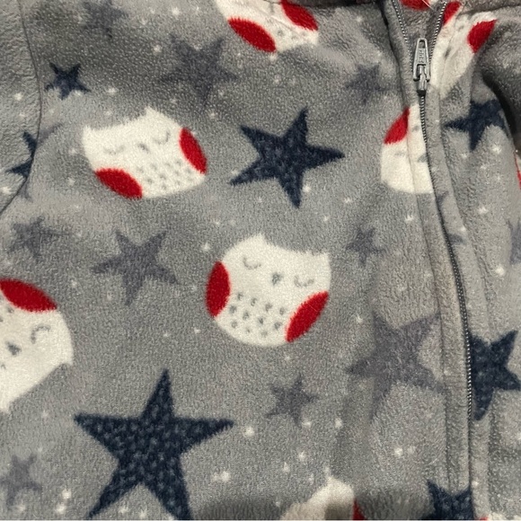 Set of 2- Kids size 12 warm and fussy onesie 💤🛏️ - Picture 15 of 16